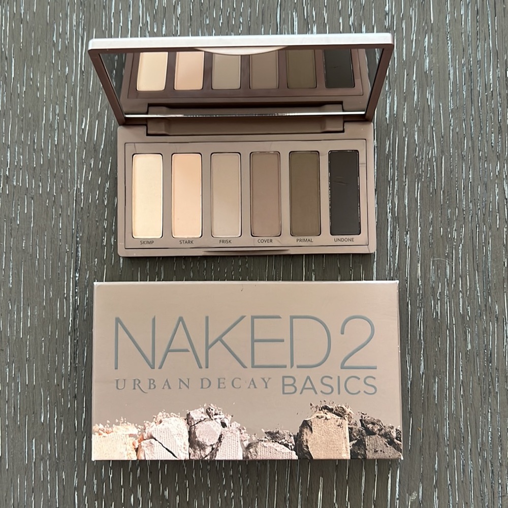 Urban Decay Naked2 Basics Eyeshadow Palette - Picture 4 of 4